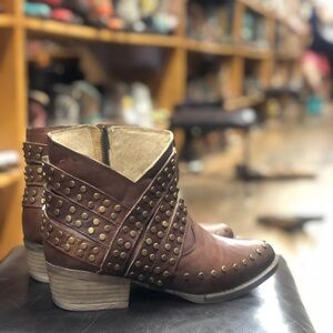Circle G Brown Ankle Boots Western Style